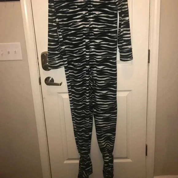 Zebra Print Footie Pajamas - Picture 5 of 5